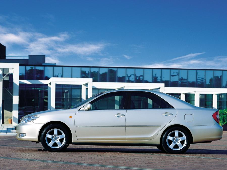  Toyota Camry 2001 года  (фото 16 из 31)